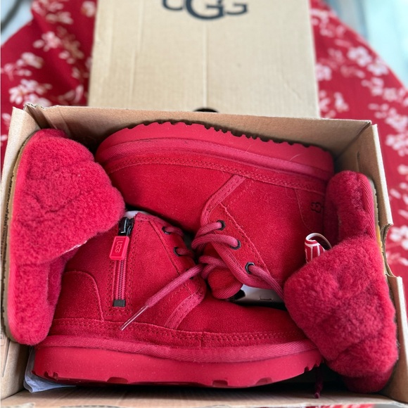 UGG Vibrant Red Boots and Slippers - Picture 4 of 10